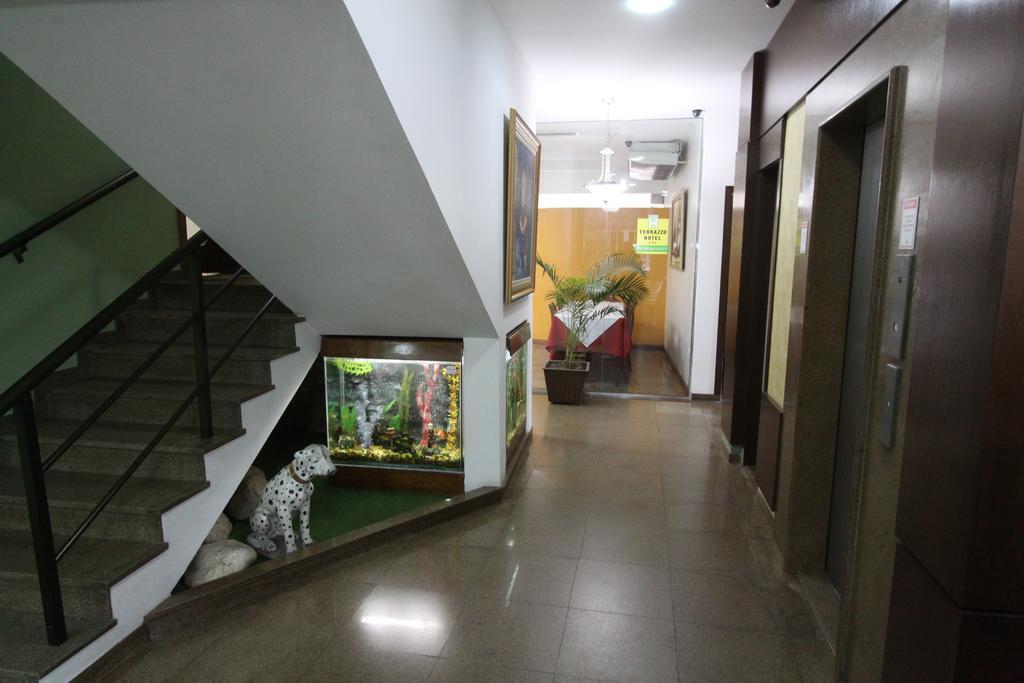 Terrazzo Hotel Кампус-дус-Гойтаказис Экстерьер фото